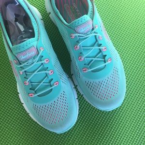 Sketcher Air cooled memory Foam Sneaker